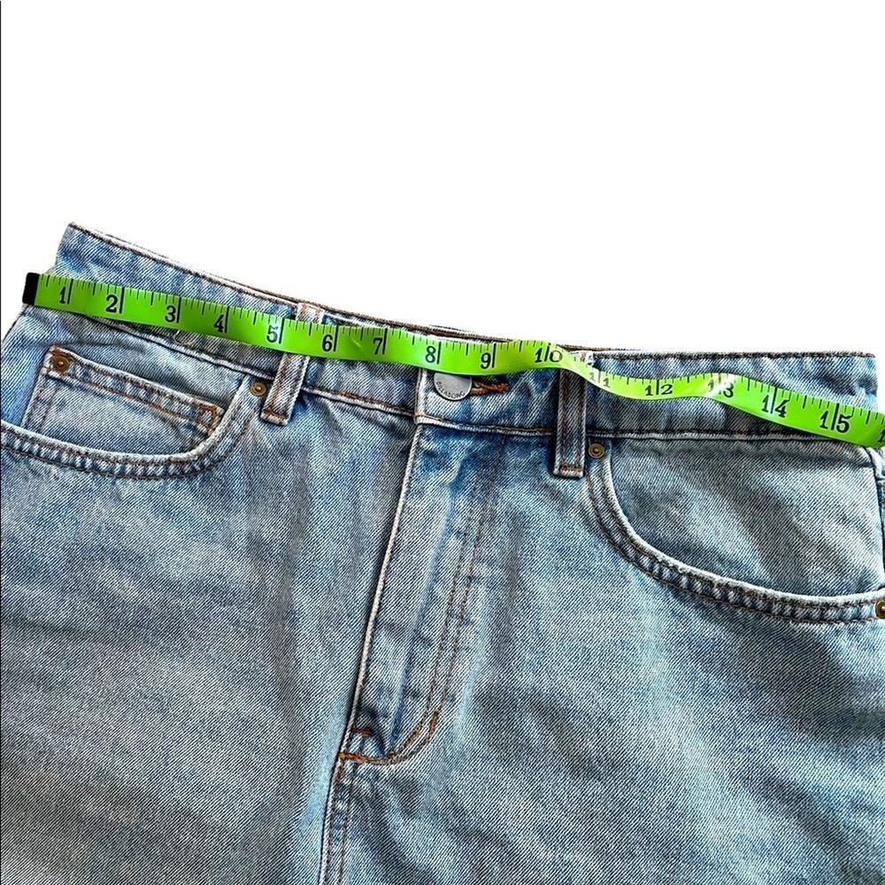 Billabong Distressed Denim Skirt size 28 - Picture 3 of 6